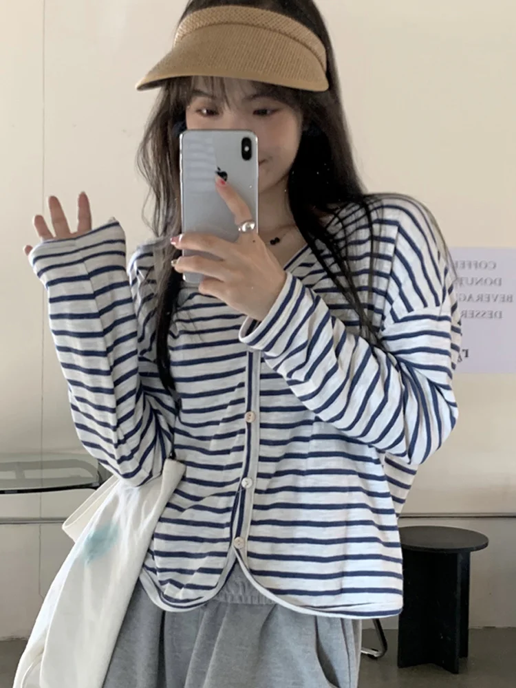 Солнцезащитная рубашка маленький кардиган полосатый свитер с V-образным вырезом