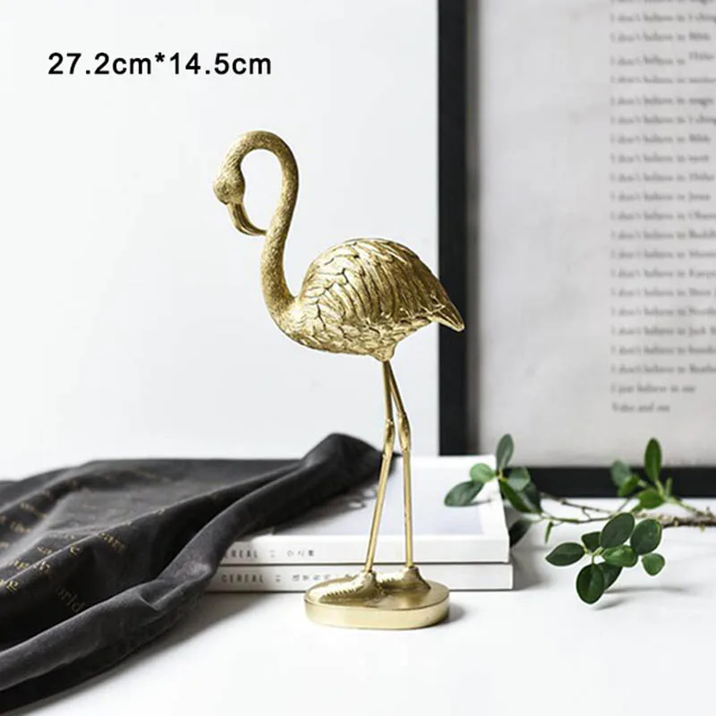 

Nordic INS Golden Flamingo Decoration Figurines Living Room Ornaments Wedding Decoration Props Home Decor Accessories Modern