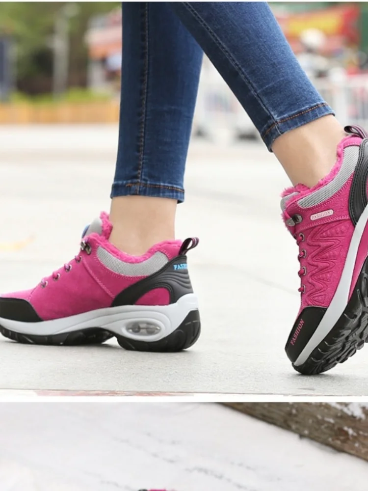 

Women's Shoes