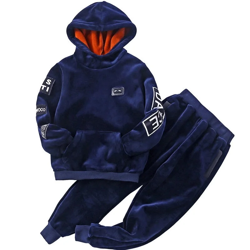 Детская спортивная одежда для мальчиков с высококачественными материалами и