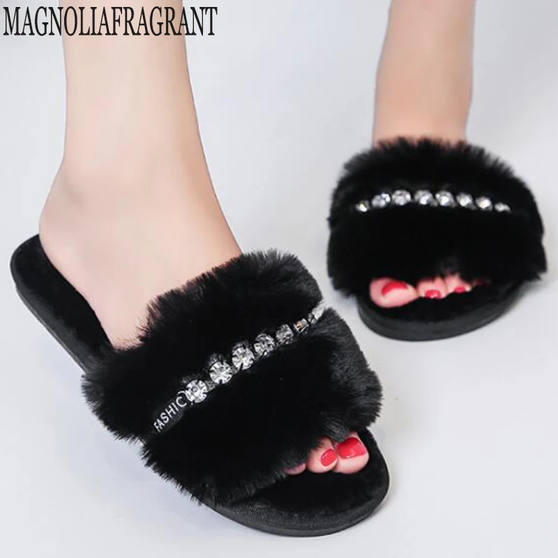 Модные женские домашние тапочки стразы теплые меховые для спальни мягкая