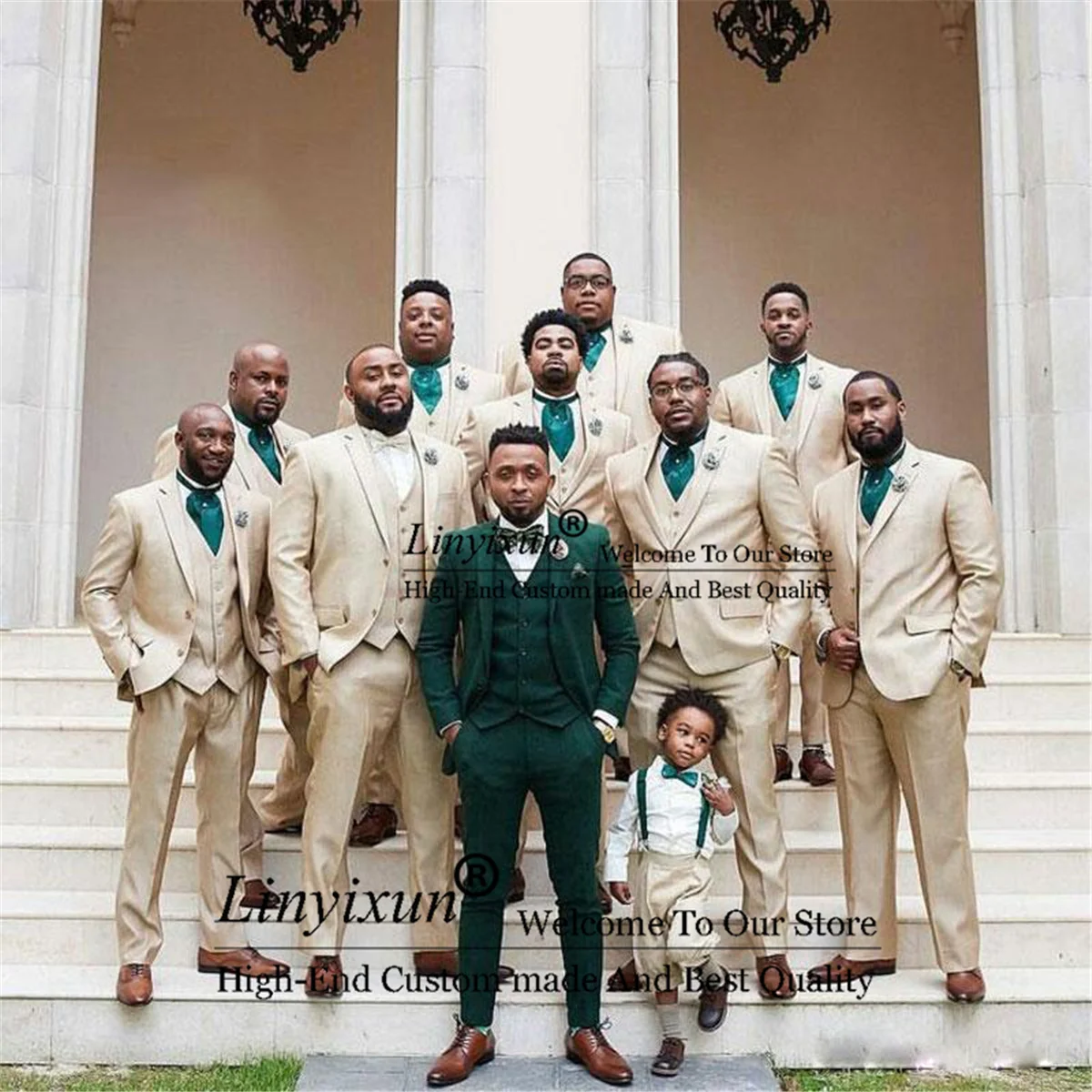 

Gentleman Three Pieces Groomsmen Suits Notched Lapel Casual Wedding Tuxedos Two Buttons Prom Costume Homme (Jacket+Pants+Vest)