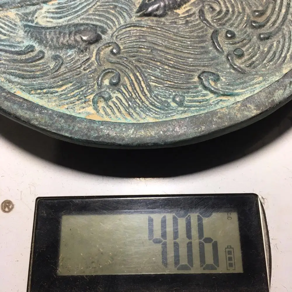 

Exquisite antique bronze mirror (human and animal) ornaments