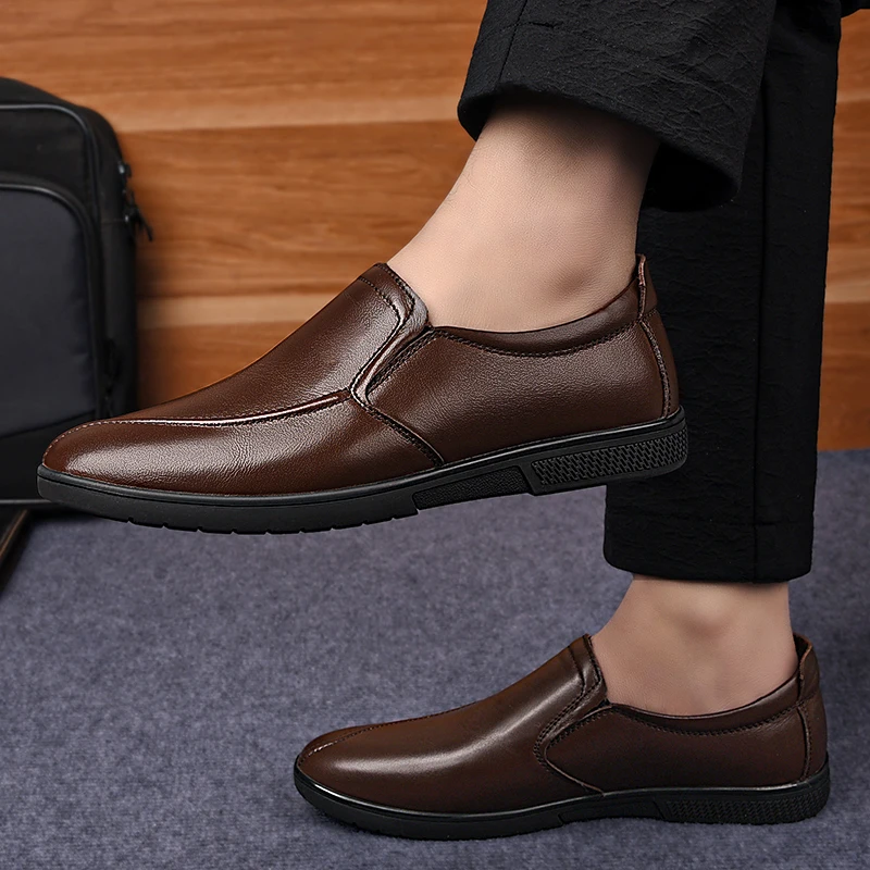 

Men Genuine Leather Shoes Slip On Black Shoes Men Soft Moccasins Flats Comfortable Lightweight Driving Formal Loafers Shoes
