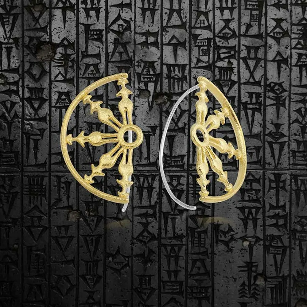 

Biggdesign B.C 3000 Mother Goddess Earrings for Women