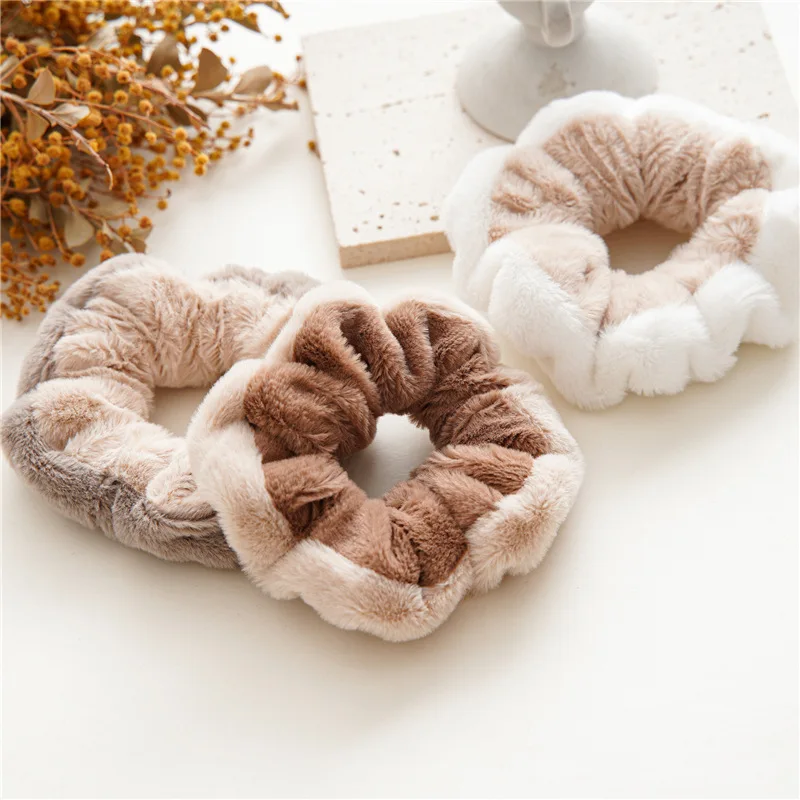 

Warm Soft Faux Fur Hair Scrunchies Stitching Color Plush Elastic Hair Bands Women Girls Ponytail Holder Headwear Hair Accessory