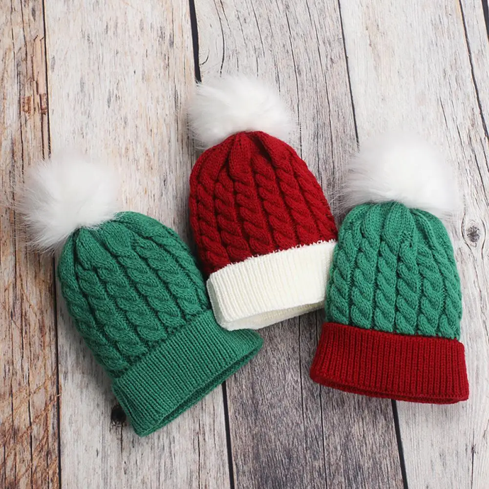 

6 Month-2 Years Kids Knitted Hat Color Matching Design Big Plush Ball Warm Children Twist Splicing Christmas Knitted Hat for Chr