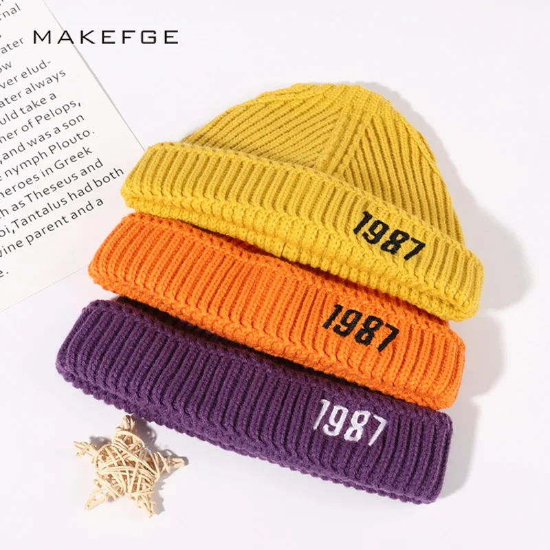 

2021 New Women's Hat Winter Beanie Men's Caps Solid Color 1987 Embroidery Hood Hat Autumn Warm Knitted Hat Women's Fashion Hats