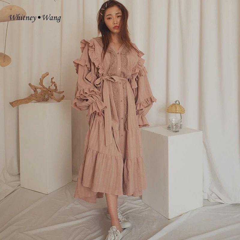 Уличная мода WHITNEY WANG в Корейском стиле с v-образным вырезом и кружевной окантовкой лоскутное длинное платье с оборками женское праздничное богемное Макси платье