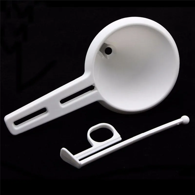 

1Pc Kitchen DIY Convenient Chocolate Candy Icing Funnel Mold White Foodgrade Plastic Pancake Cream Batter Dispenser Cake Tool