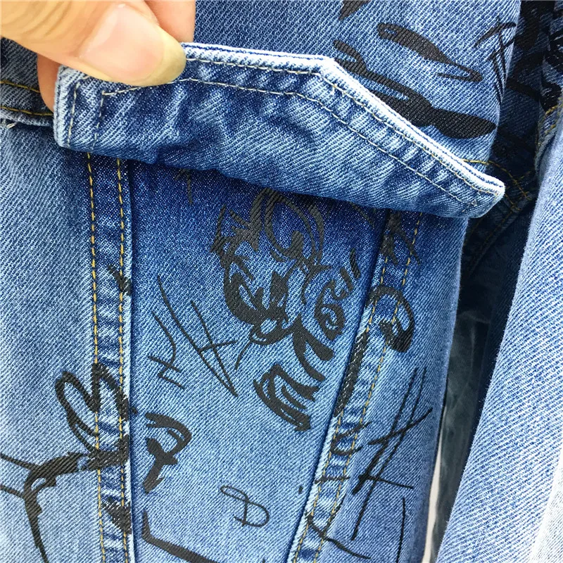 

Jeans Jacket Women Fashion Graffiti Cartoon Print Denim Jacket Female Loose Pocket Lapel Long Sleeve Casual Jeans Coat 2020 New