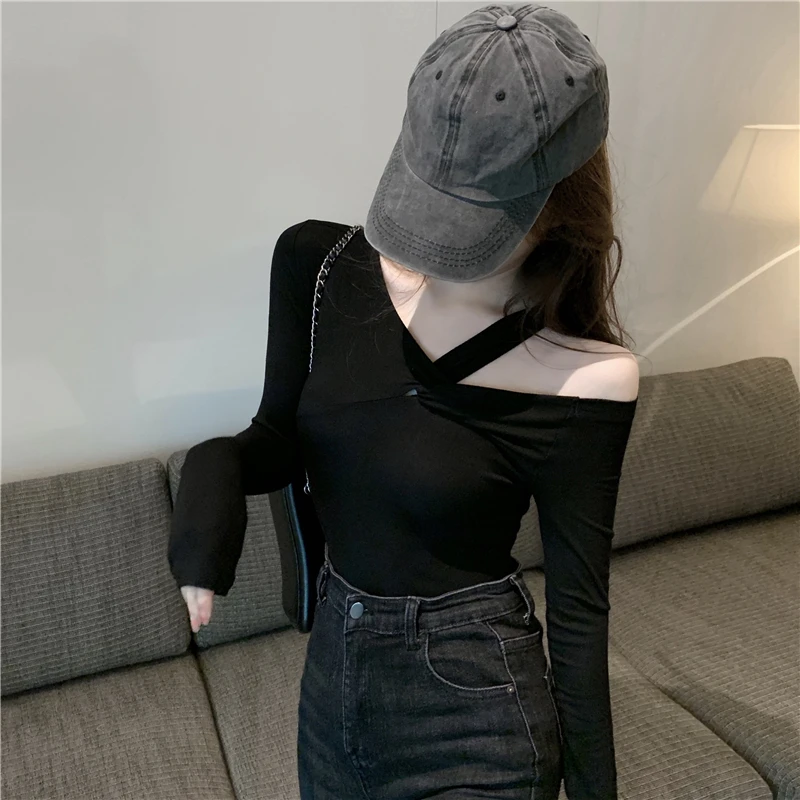 

Sexy Twisted off-the-Shoulder Bottoming Shirt Long Sleeve Slim Fashionable T-shirt Top