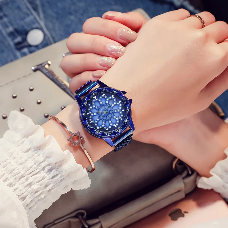 

Hot Sale Lucky Women Wrist Watches 2019 Rose Gold Rotating Flower Watches relogio feminino Fashion Diamond Magnetic Quartz Clock