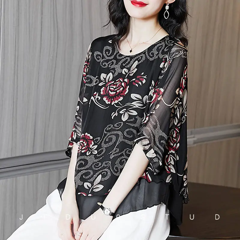 Шифоновая рубашка с имитацией двух предметов рукавами средней длины и круглым