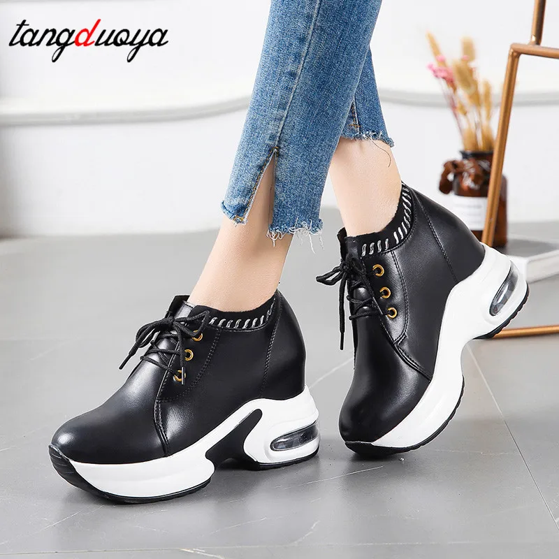 Кроссовки женские кожаные на платформе Вулканизированная подошва модная