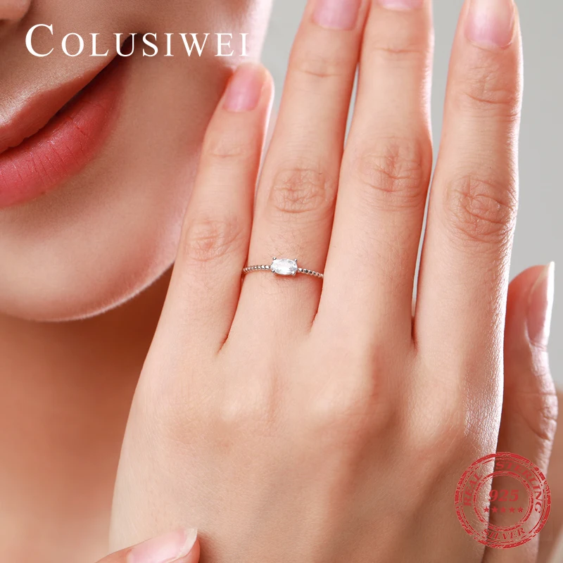 Кольцо женское овальное из серебра 925 пробы с фианитом | Украшения и аксессуары