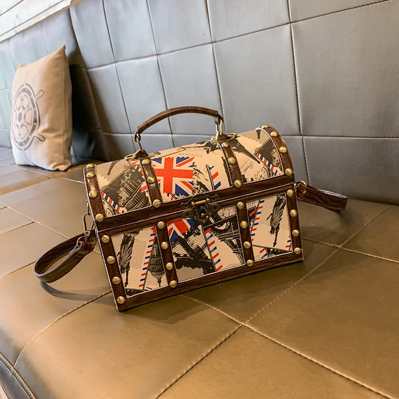 

PU Leather Female Shoulder Crossbody Handbags Vintage Rivet Decoration Treasure Chest European American Style Women Lock Bags