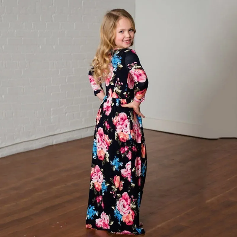 Длинное платье Мама и я Семейные пляжные платья с длинными рукавами цветочным