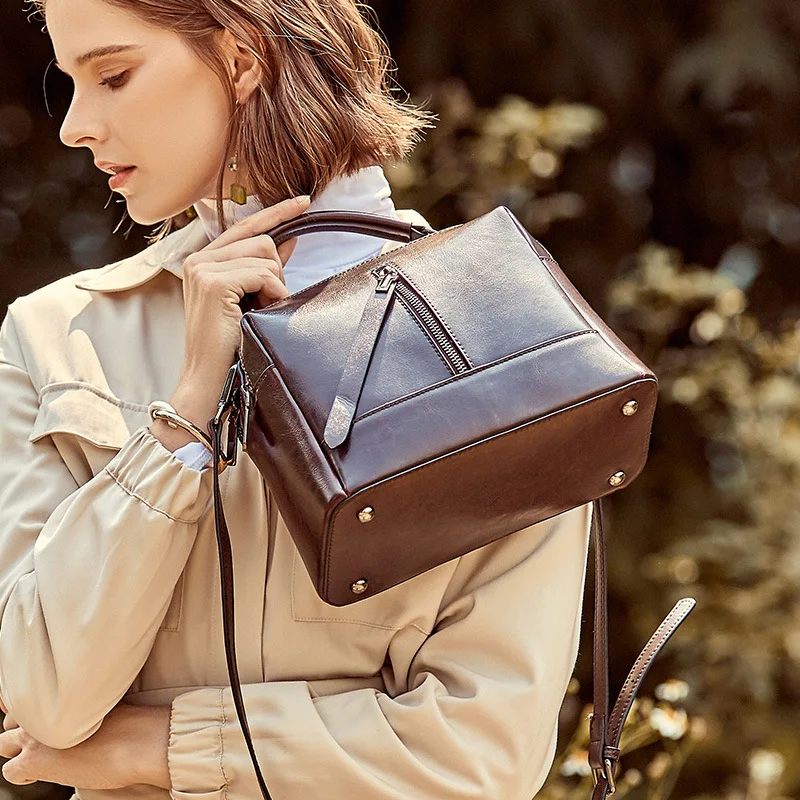 

2020 Spring and Summer New Europe Thermal Paragraph Bucket Bag Hand Bag Shoulder Crossbody Fashion Leather Handbag