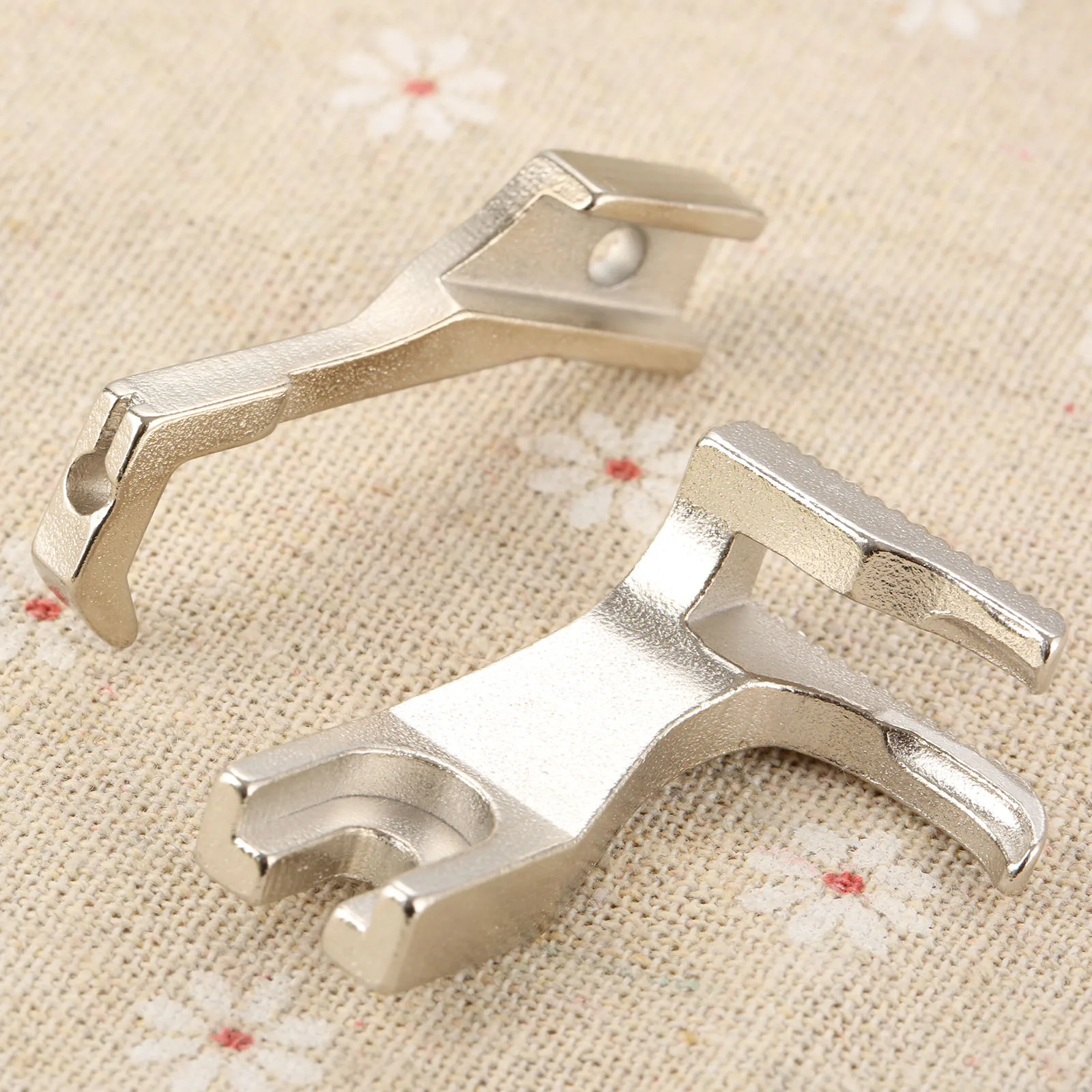 

DRELD U192 U193 Synchronous Car Presser Foot Thick Leather Presser Foot Non-trace Without Teeth Flat Bottom Presser Foot