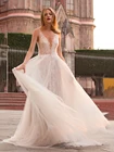 Романтическое свадебное платье с V-образным вырезом в стиле бохо, кружевное шантилье, тюлевые трапециевидные прозрачные пуговицы сзади, свадебные платья на заказ