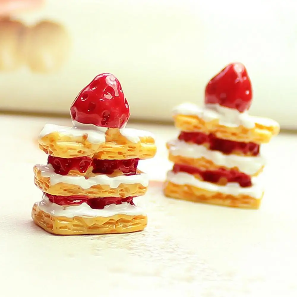

4pcs Strawberry Birthday Cake Miniature Figures Simulation Food Plays House Toys Doll House DIY Accessories Children Kids toy