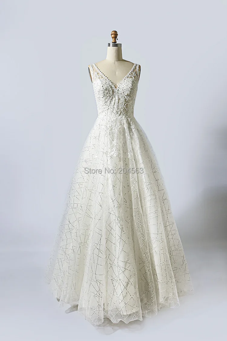 Свадебные платья с V-образным вырезом и бисером ТРАПЕЦИЕВИДНОЕ свадебное платье