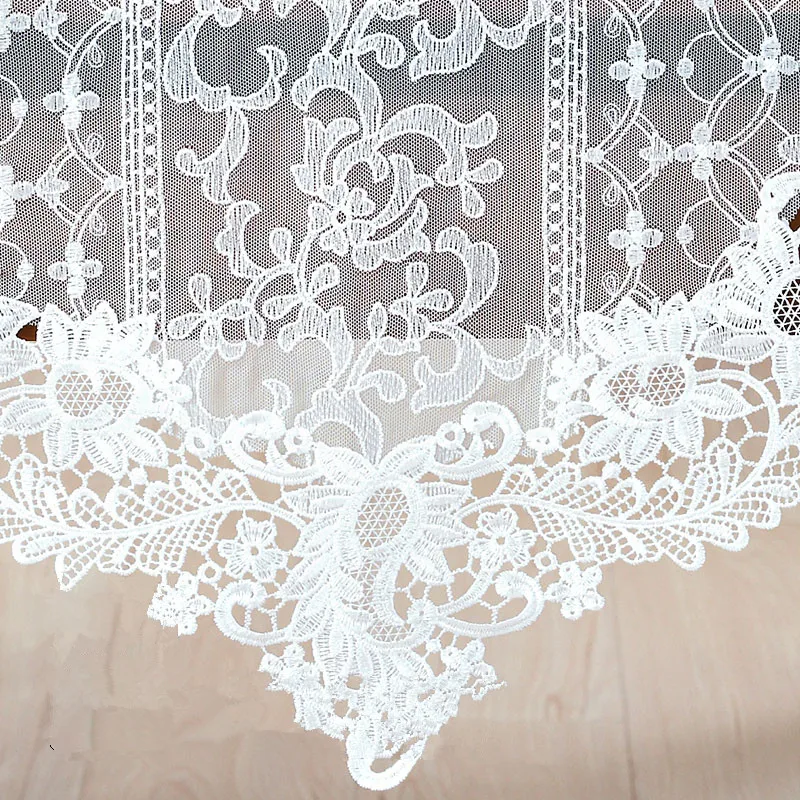 Белая кружевная скатерть флагом принцессы бежевая изображением ковчега