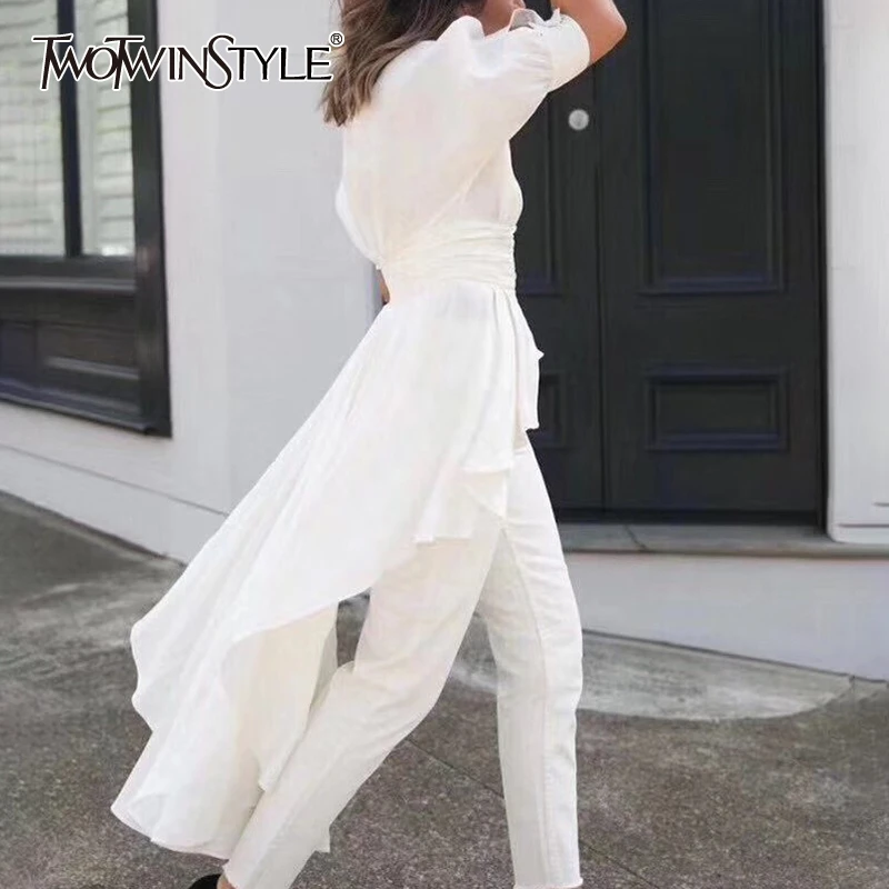 Блузка TWOTWINSTYLE женская летняя однотонная с треугольным вырезом рукавами