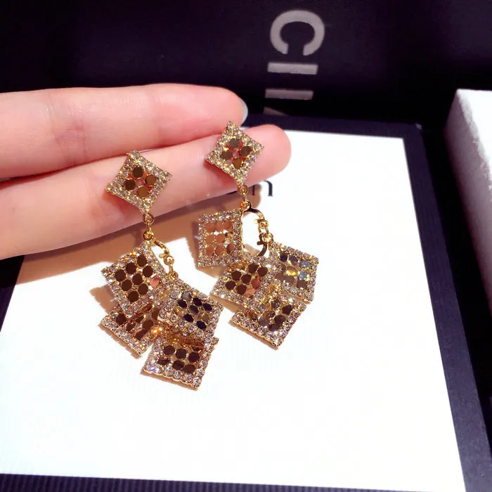 

New Woman Drop Earrings High Quality Geometric Sequin Shiny Rhinestone Long Dangle Earrings Fashion Accessories Trendy Jewelry