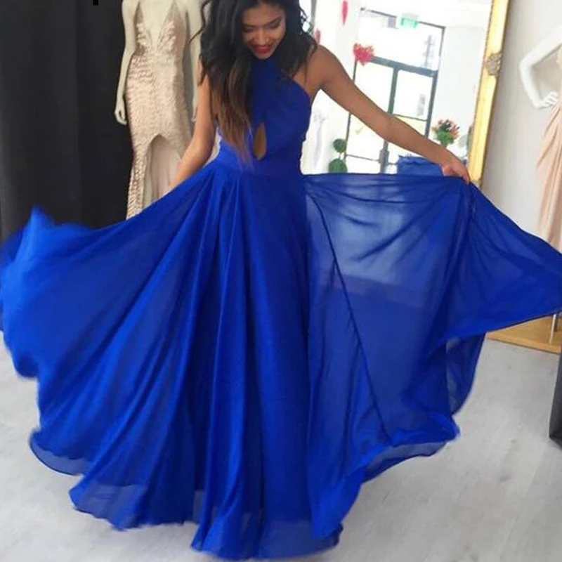 

Длинное шифоновое платье с рюшами, без бретелек, с лямкой на шее