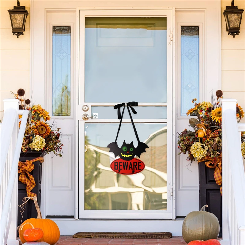 

Halloween Wooden Hanging Ornament Lightweight Rustic Wall Art Decoration for Home Living Room Bedroom HANW88