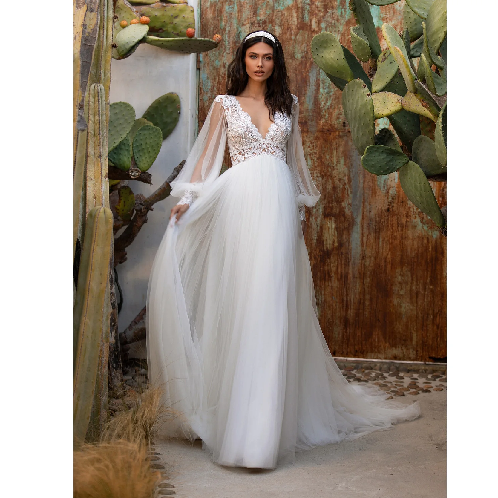 

2021 New Arrival Ladies Dress Mesh Lace V-Neck Sexy Open Back Long Sleeve Elegant Gown Suitable for Formal Partie