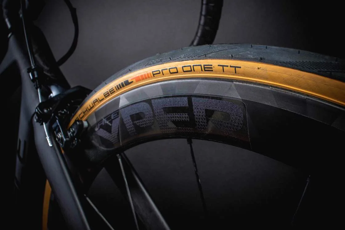

700C Winspace Carbon Road Wheels HYPER Extreme Light Weight Rim Brake Racing Road Bike Wheels with Aero Bladed Carbon Spokes