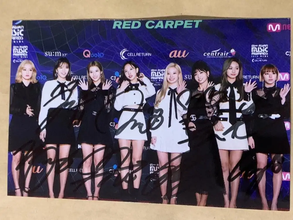 hand signed TWICE autographed group photo 4*6 Award ceremony 1219A | Дом и сад