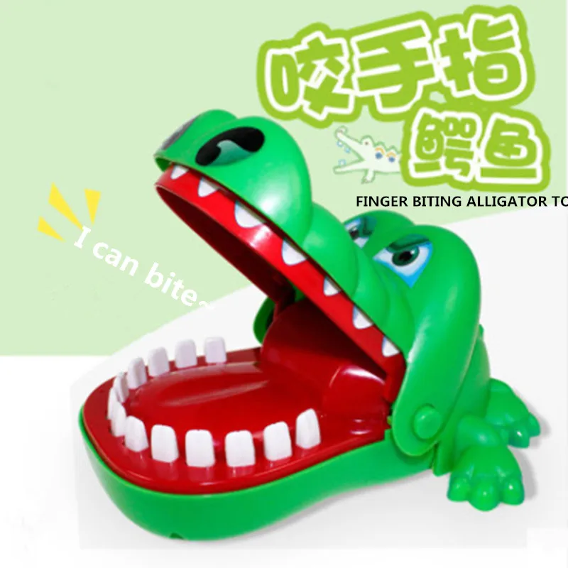 Крокодиловый кусающий палец большой рот экстракция зубов крокодиловый зуб рук
