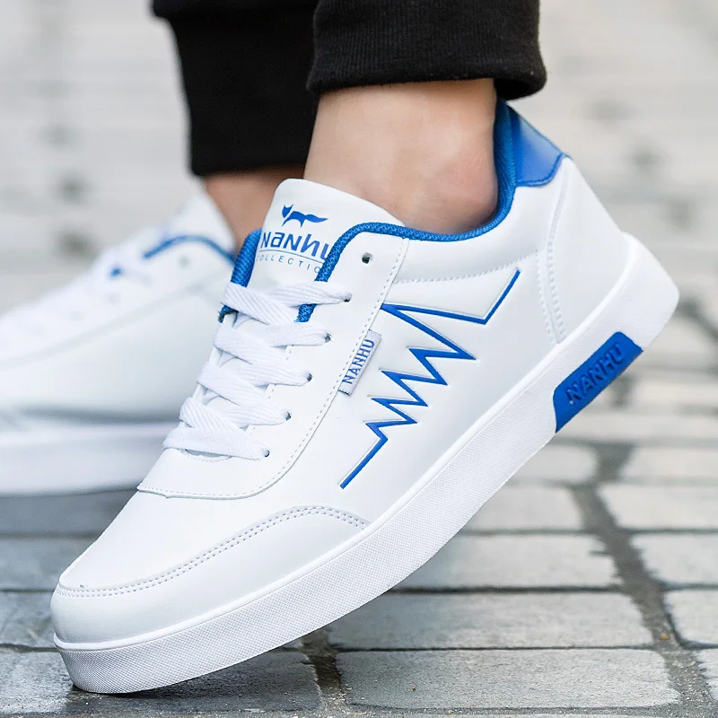 

New 2020 Men Vulcanize Shoes Fashion Male Sneakers Cheap Sneakers Men Flat Shoes Outdoor Casual Vulcanized Shoes