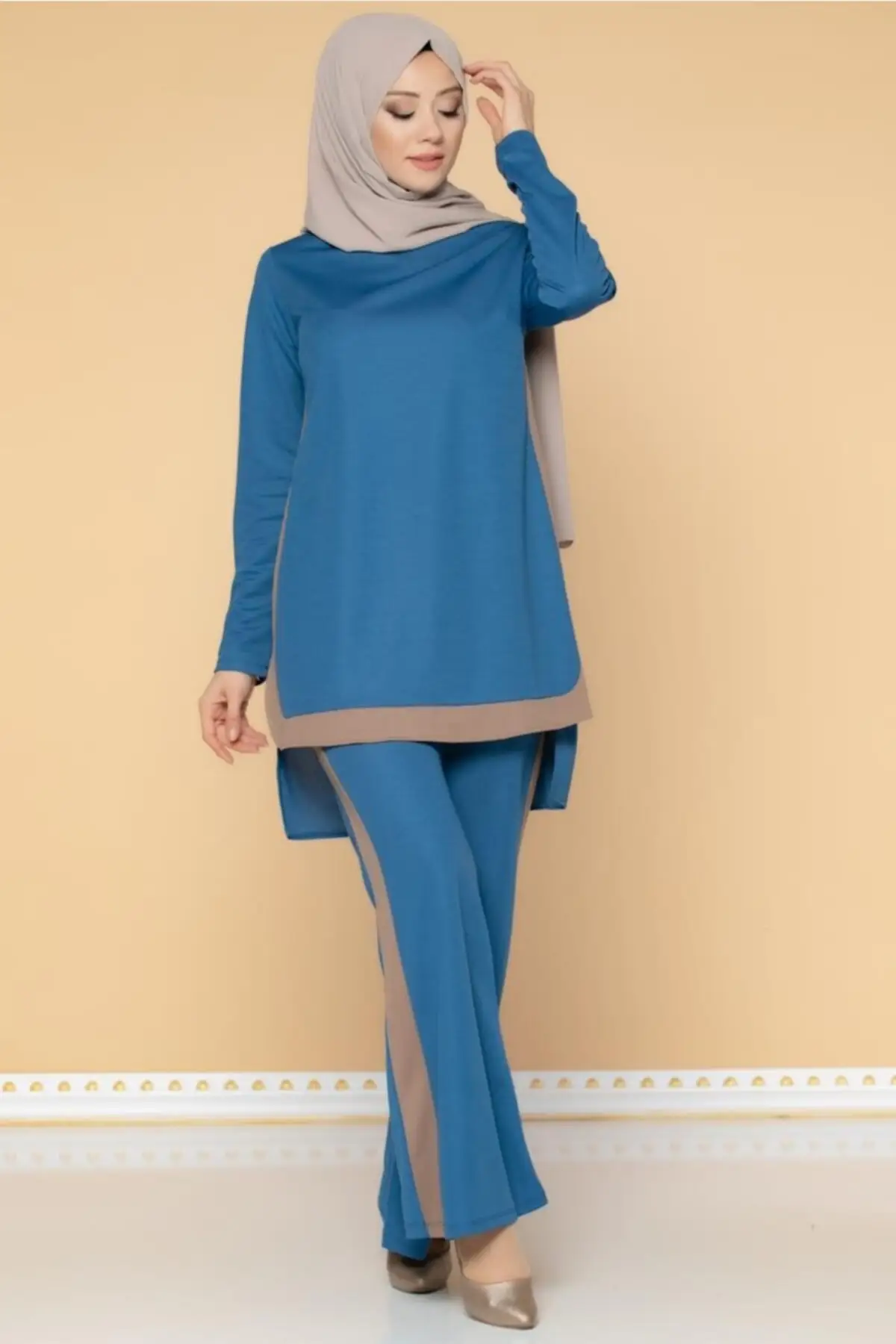 

Women Indigo Spanish Leg Dual bi T2652 Women's Islamic Team 2021