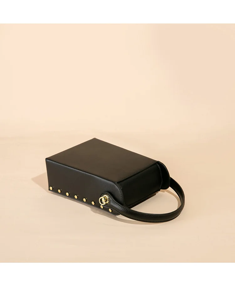 

Luxury mini ladies mobile phone bag high quality PU rivet cigarette case bag chain shoulder messenger bag girl designer handbag