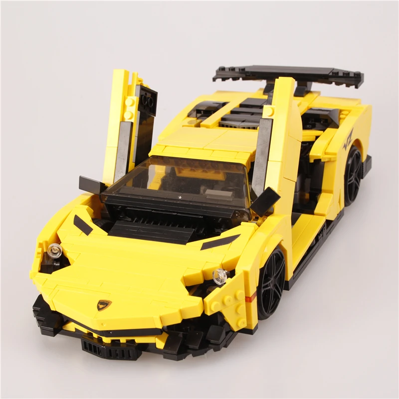 

XingBao 03008 834Pcs Creative Car Series The Yellow Flash Racing Car Set Building Blocks MOC Bricks Home Decoration Gift