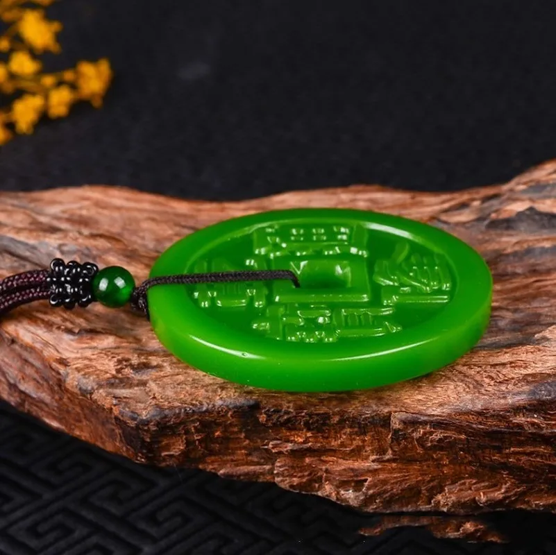 

Натуральный зеленый кулон в виде старинной Нефритовой Монеты ручной работы, модные ювелирные изделия, аксессуары для ожерелья Qianlong Tongbao для...