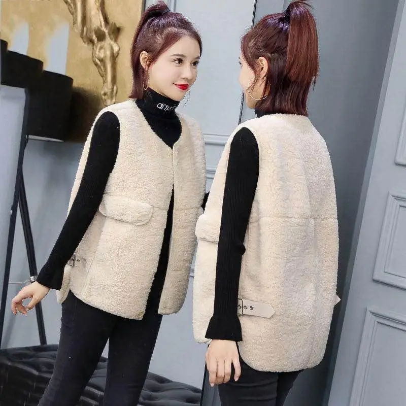 

2021 Autumn Winter Warm Coats Faux Fur Coat Fashion Slim Fake Fur Jacket Overcoats Short Sigle-breasted Sleeveless Women Y54