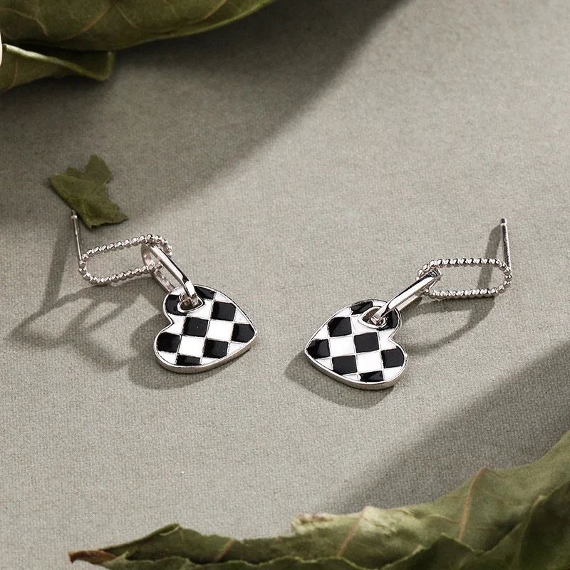 

Heart-shaped Fashion Chessboard And Lattice Sterling Silver 925 Stud Earrings Gift For Women Gothic Style Jewellery Accessories
