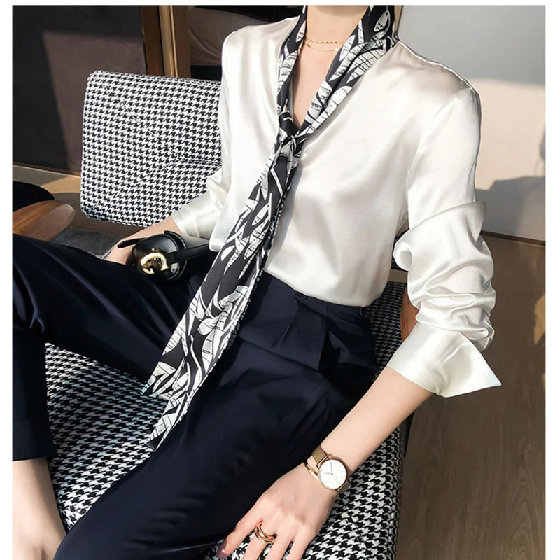 

Шелковая рубашка с галстуком-бабочкой Женская Корейская Новинка Осень 2020 Женские топы с длинным рукавом блузы женские офисные рубашки