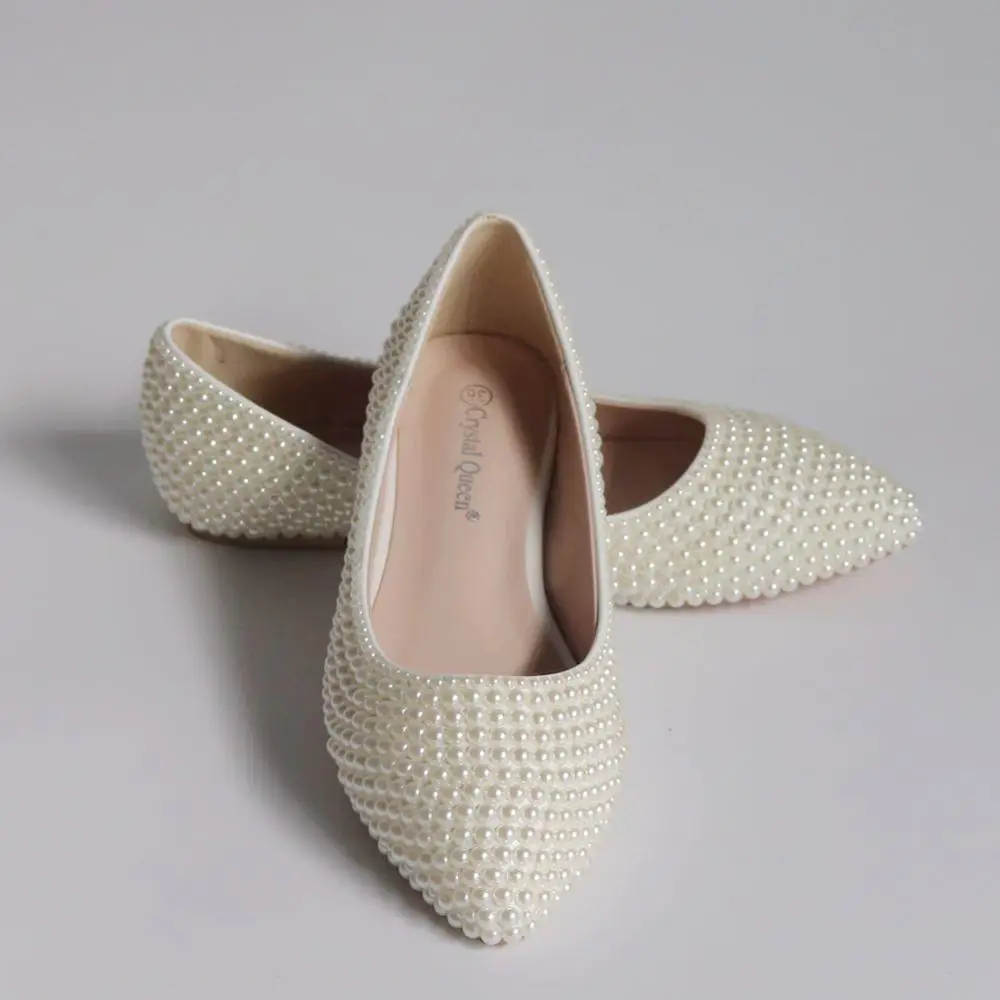 Женские свадебные туфли на плоской подошве со стразами и жемчугом Цвет бежевый