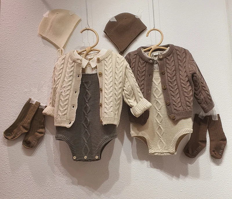 

Korea children's clothing autumn and winter knitting bags climbing clothes and clothes baby boy clothes