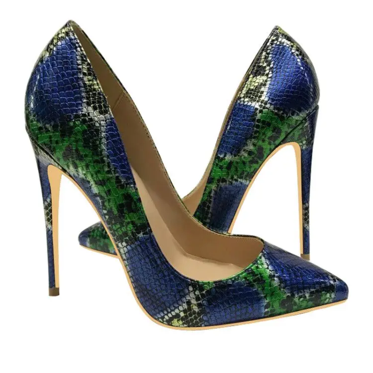 Пикантные тонкие туфли на высоком каблуке 12 см с закрытым острым носком и шипами