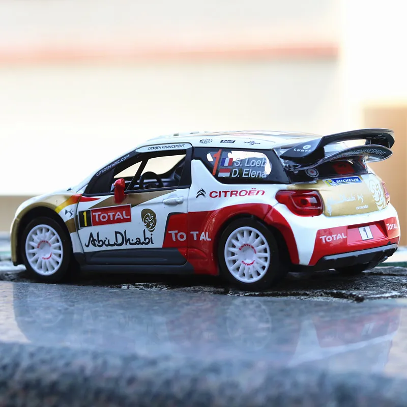 1:32 гоночный автомобиль модель ралли автомобиль сплав модель Citroen Ds3 модель машины может открыть дверь двигатель Звук Свет мальчик детские игрушки