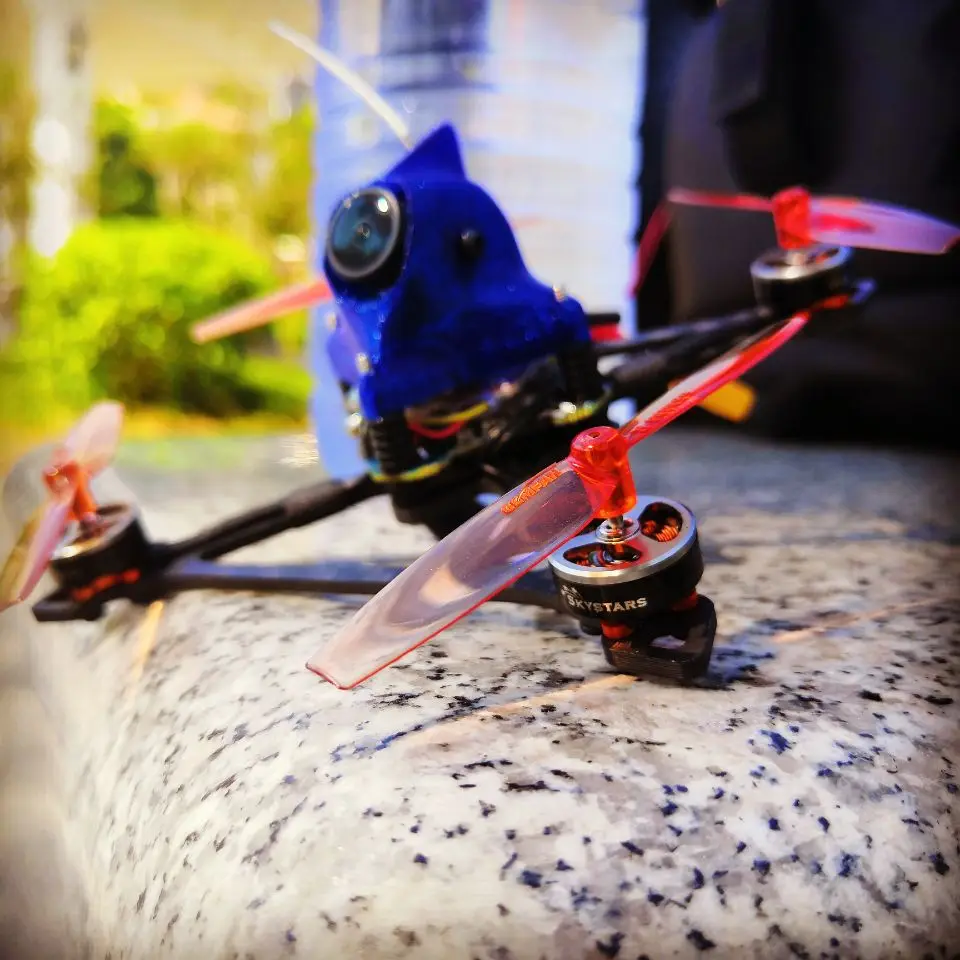 SKYSTARS зубочистка 2-4S бесщеточный Whoop FPV Дрон Квадрокоптер рама комплект 105 мм Колесная база из углеродного волокна стойка с 3D пиратами навес