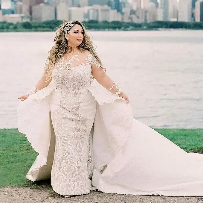 

Plus Size Mermaid Wedding Dresses with Detachable Train 2022 Full Lace Applique Sheer O-neck Country Garden Bridal Gown Robes